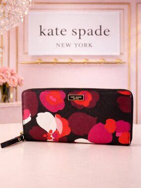 Kate Spade Floral Love Bouquet Limited Edition Zip Around Wallet/Clutch (RARE)
